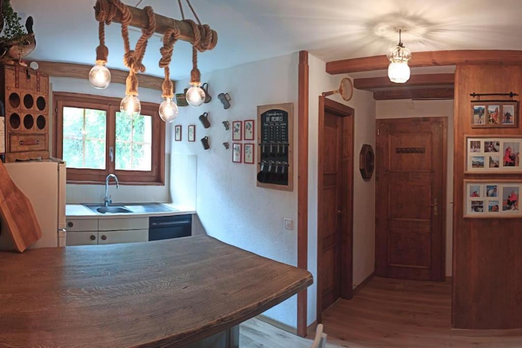 Cozy Apartment In The Heart Of The Alps Chateau-d'Oex Luaran gambar