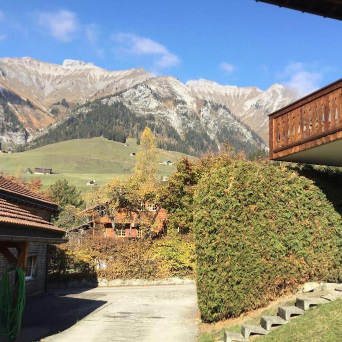Cozy Apartment In The Heart Of The Alps Chateau-d'Oex Luaran gambar