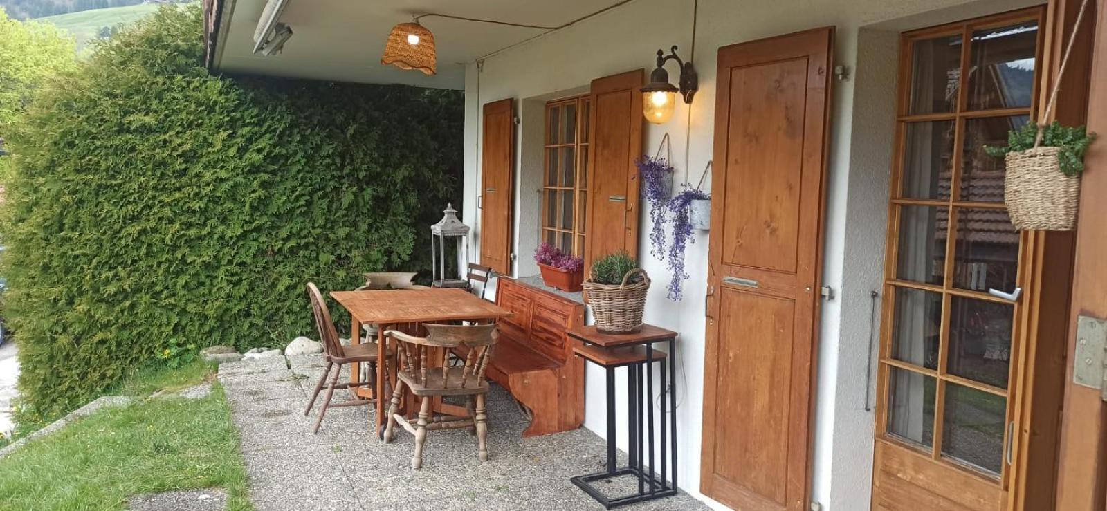 Cozy Apartment In The Heart Of The Alps Chateau-d'Oex Luaran gambar