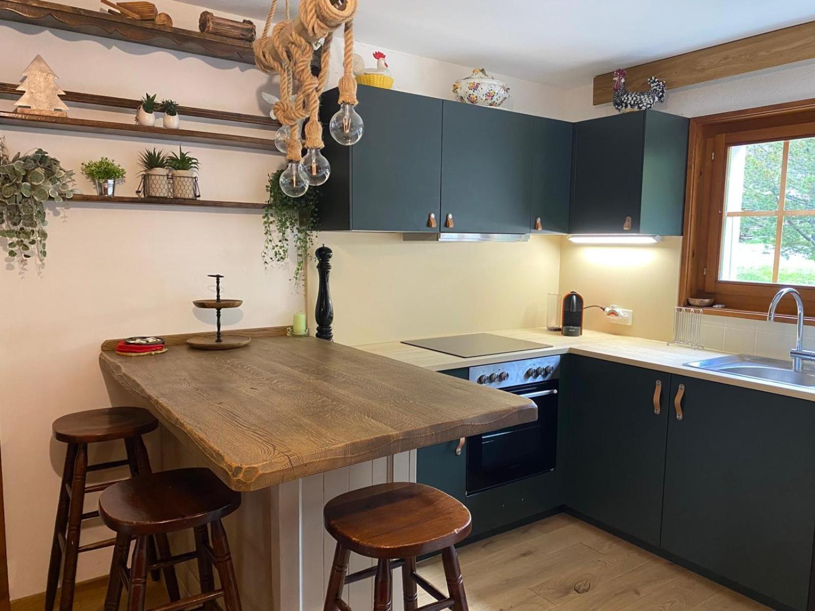 Cozy Apartment In The Heart Of The Alps Chateau-d'Oex Luaran gambar